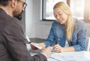 Jak wygląda współpraca z doradcą kredytowym krok po kroku?